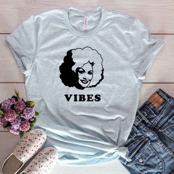 Dolly Vibes Crew Neck Tshirt | Dolly Parton Shirt | Summer Tshirt | Country Music Shirt | Casual Wear | Country Legends Shirt | Famous Lady