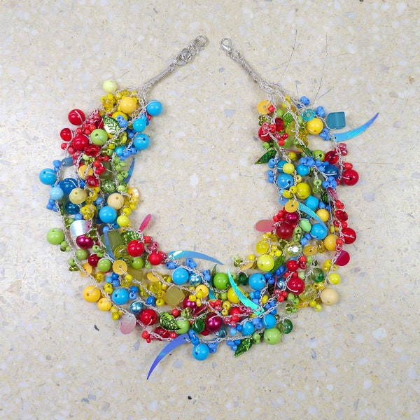 5663 colorful, cheerful necklace; red, yellow, green, blue necklace; an optimistic necklace; only one piece; a unique necklace; handicraft;