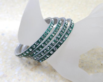 bv 146 hermosa y brillante pulsera vintage; hermoso verde esmeralda;