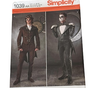 Peut inclure: Patron Simplicity 1039 AA présentant deux modèles de costumes. L'un est une tenue steampunk marron avec une veste, un pantalon et des lunettes. L'autre est un costume noir avec un visage et un col de squelette. Le patron est conçu et imprimé aux États-Unis.