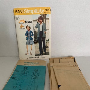 Vintage Simplicity 5452 Womens Misses Unlined Cardigan Jacket Pants and Skirt Sewing Pattern Size 16 1970s Neatly Cut and Complete image 2