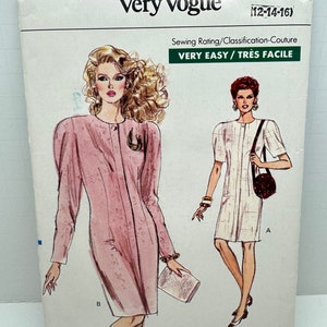 Może przedstawiać: Wzór szycia sukienki, z dwoma ilustracjami kobiet w sukienkach. Wzór jest dla rozmiarów 12-14-16 i jest oznaczony jako "Very Easy Very Vogue" i "7269".