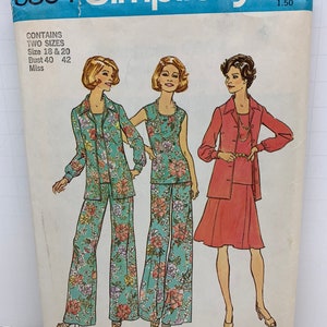 VTG 70s Tops, Wide Leg Pants & Flared Skirt Sewing Pattern Simplicity 6854 Pullover Shell and Button Front with Collar Sizes 18 20 UNCUT