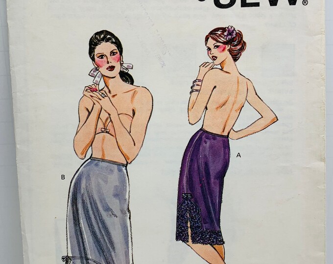 Vintage Misses Half Slip Sewing Pattern Kwik Sew 1067 Lace at Bottom