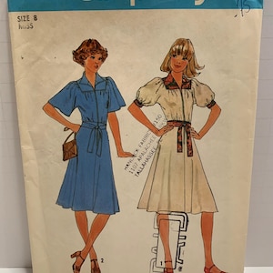Vintage Simplicity 7845 Dress with Yoke Sewing Pattern Women’s Misses Circa 1976 Size 8 Bust 31.5” UNCUT