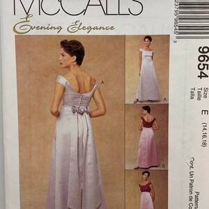 Vintage anni &#39;90 McCall&#39;s 9654 A-Line Bridal Bridesmaid Dress Modello da cucire Abito foderato Taglie 14-16-18 Busto 36-40 NON TAGLIATO FF