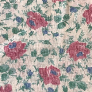 Rosa Mauve und Grün Geblümter Baumwollstoff Vintage OOP 1980er Jahre