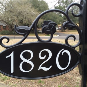 Address Bracket with Reflective Numbers (No Pole)