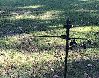 Flag holder with Plant holder on 48" Steel Post