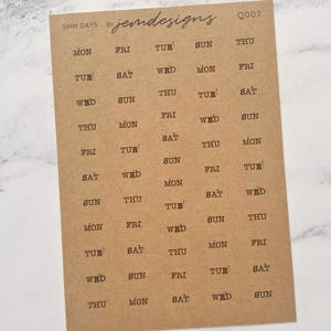 5 mm Kurze Tage der Woche Aufkleber, Stempel Schreibmaschinenschrift, Kraft Braun Funktionale Journal Wochentage Aufkleber, Journaling (Q007)