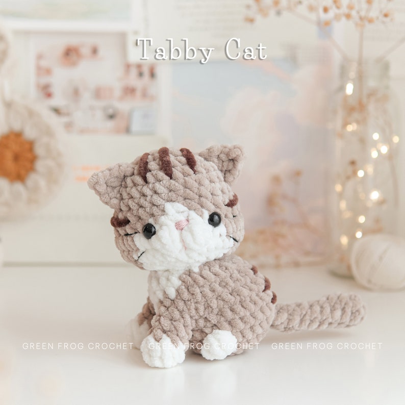 Lot 4 en 1 : modèle au crochet à couture basse, bébé chat assis, motif amigurumi chaton, noir et blanc, calicot, tigré, chat siamois image 6