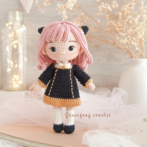 Amigurumi crochet pattern, movable head doll crochet pattern