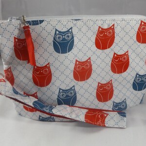 5BC - Clutch com estampa de coruja, grande - @ 8 1/2" x 5 1/2", acolchoada, de pé, algodão, alça removível, MJSEWS2