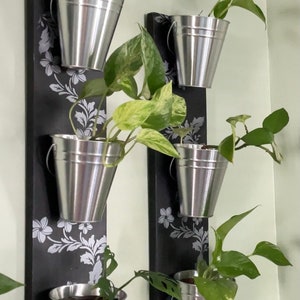 Indoor Wall Planter Silver Vine