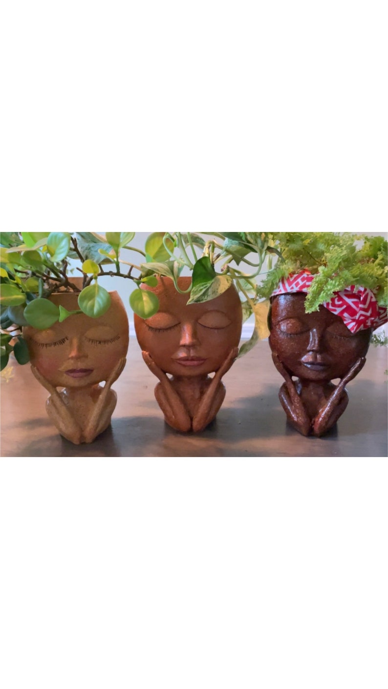 Home Oniship Art Deco Brown Skin Girl Planter image 1