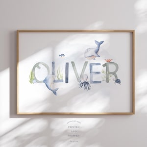 Impressão de nome de berçário personalizado | Impressão de nome de bebê | Decoração de berçário sob o mar | Arte de parede de berçário personalizada | Placa de nome do oceano | Baleia e golfinho