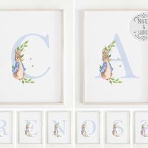 Peter Rabbit Print / Peter Rabbit Name Print / Decoración personalizada de la guardería / Arte inicial de la pared de la guardería / Decoración del bebé / Peter Rabbit Art