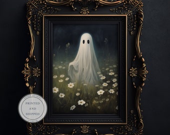 Gespenst auf einer Wiese Poster | Halloween Kunst | Süßer Geist Print | Gruselige Wanddekoration | Herbst Druck | Sheeted Ghost-Kollektion | Saisonaler Druck
