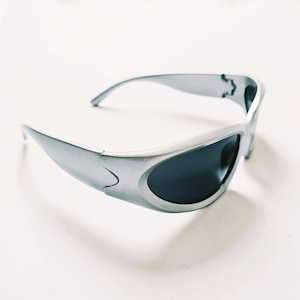 Vintage Unisex Y2K Style Silver Sports Wrap Around Sunglasses / Wrap Glasses / Sports Glasses / Y2K Festival