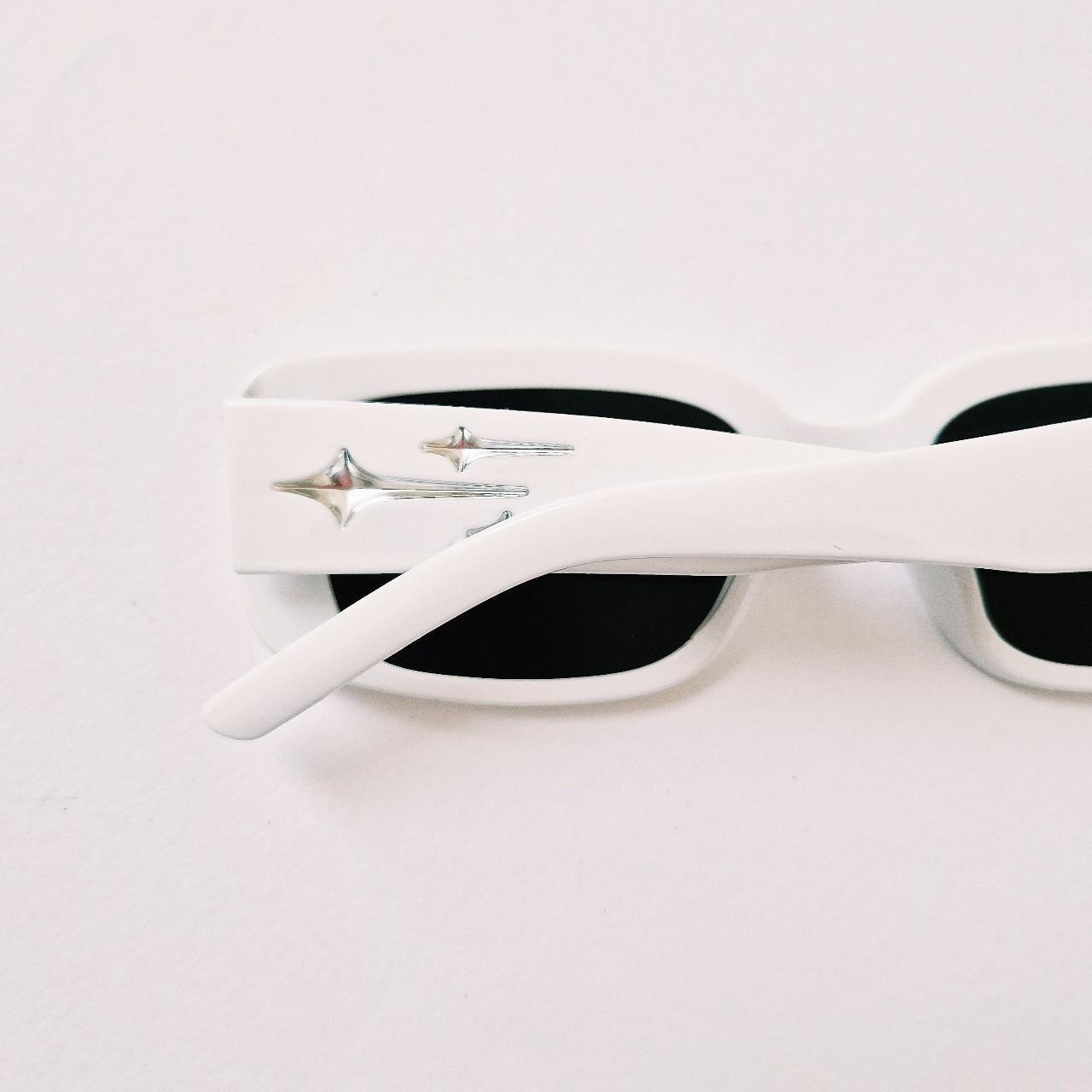 Vintage Unisex Y2K Style White Square Small Framed Sunglasses