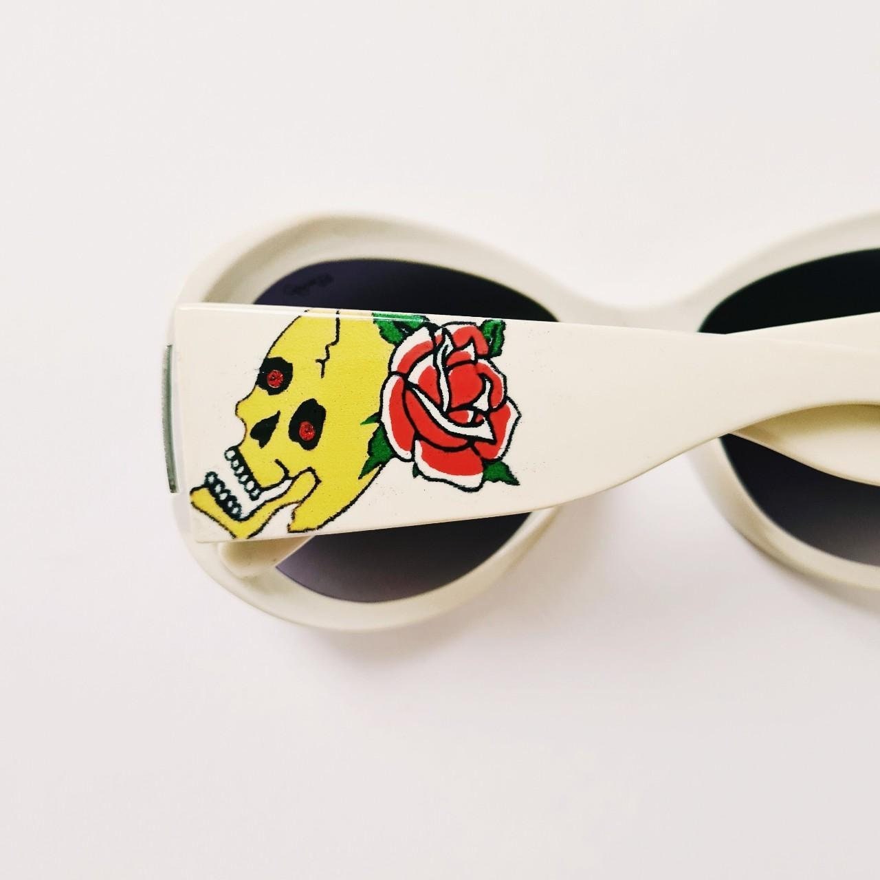 Love For Roses Ed Hardy  Sunglasses - White. Ed Hardy Dragon Sunglasses - White | Fashion Nova main image 3