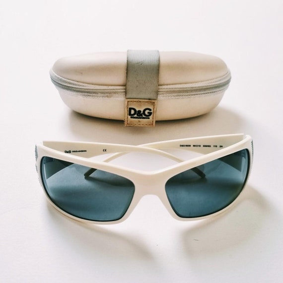 Vintage 2000s Y2K Genuine Unisex White Tinted D&G Sunglasses / Dolce Gabbana Sunglasses / Wrap Around Sunglasses / Wrap Glasses - Etsy Vintage 2000s Y2K Genuine Unisex White Tinted D&G Sunglasses / Dolce Gabbana Sunglasses / Wrap Around Sunglasses / Wrap Glasses - Etsy