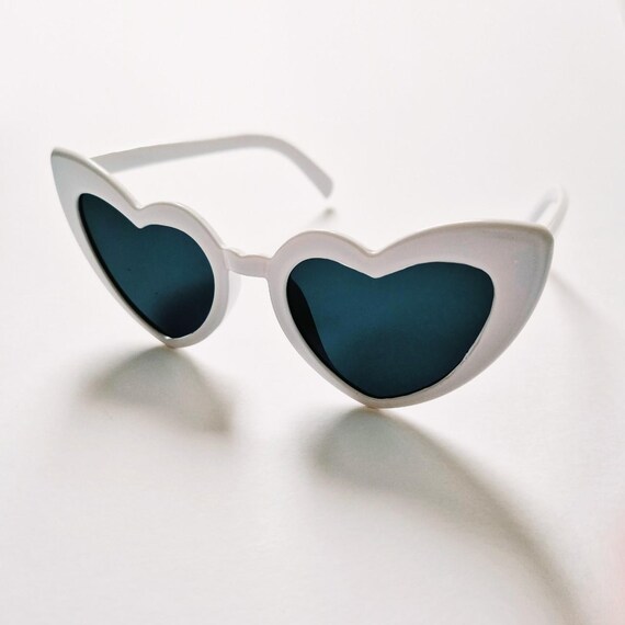 ?Women White Heart Shaped Sunglasses Fashion Ski Goggles Oversize Love Glasses Amazon.com: IOHLNG Heart Sunglasses for Women Men Bride  main image 3