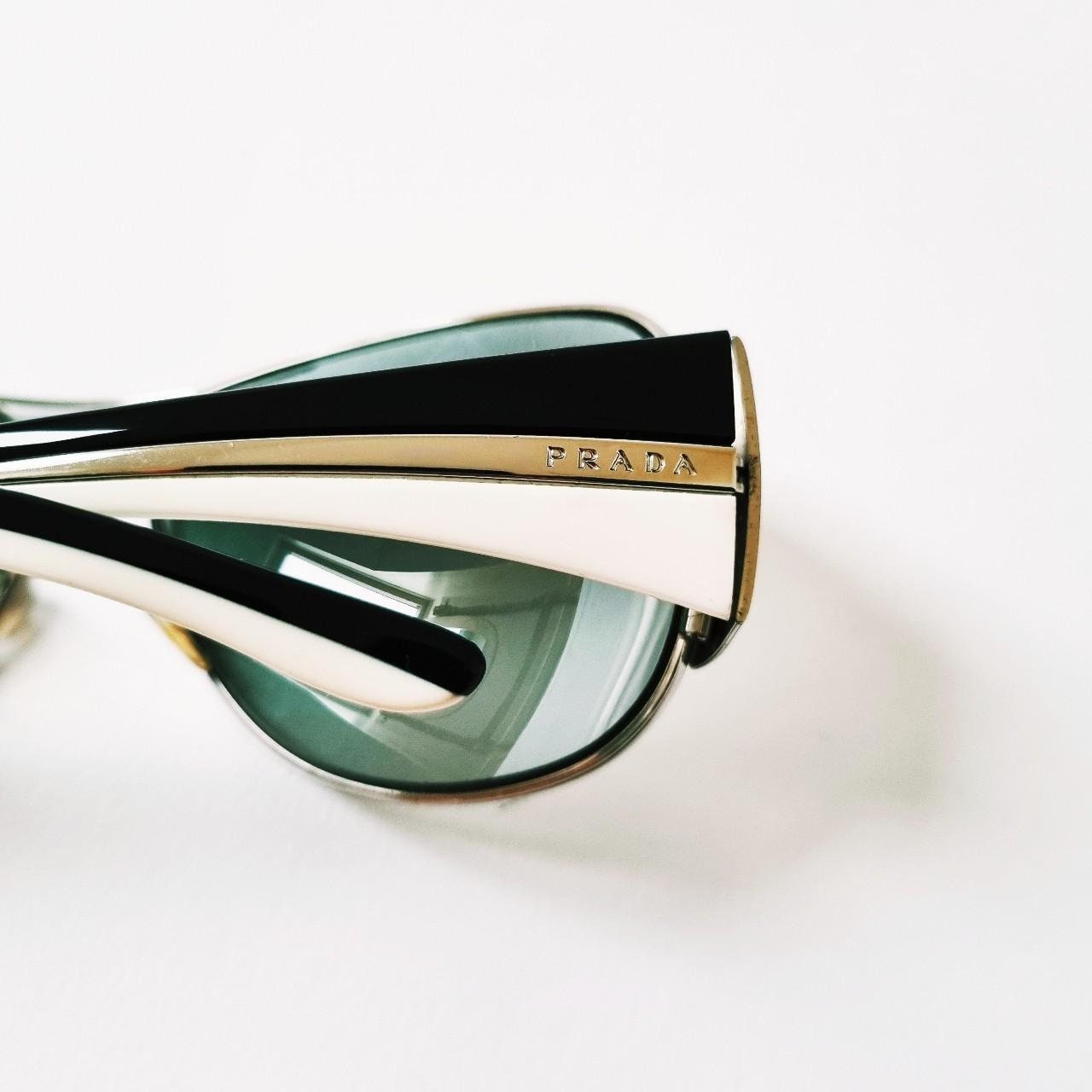 小物 00s prada archive half-lim sunglass y2k 小物 00s prada archive half-lim sunglass y2k 00s archive