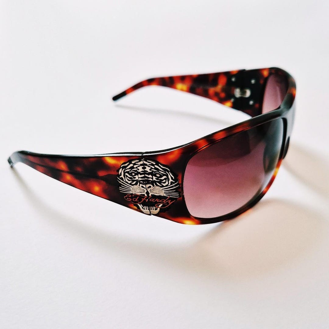 Ed Hardy  Vintage Y2K Brown Sunglasses Skulls  EHS 038 Glasses & Cloth New Ed Hardy Vintage Y2K White Sunglasses Skulls EHS 038 Glasses  main image 2