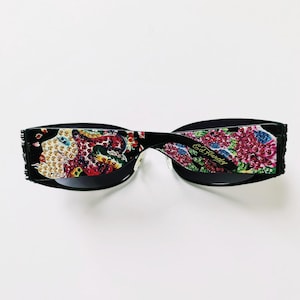 Ed Hardy Black Sunglasses with Multicolor Design Vintage Ed Hardy Rose & Skull Swarovski Crystal Black  main image 4