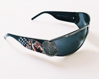 thumbnail image 2 of Ed Hardy 912 Black Sunglasses – Unisex, With Case And Box 2 of 5