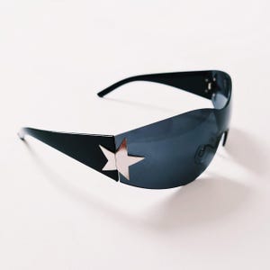Vintage Unisex Y2K Style Black Star Wrap Around Sunglasses / Wrap Glasses / Sports Glasses / Y2K Festival / Coachella / Summer