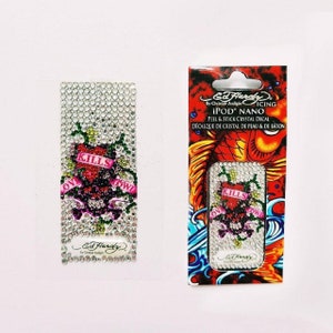 Deadstock Brand New Y2K Ed Hardy Love Kills Skull Heart Slowly diamanté sticker / Ed Hardy Patch / Diamanté customizing