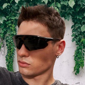 Vintage Unisex Y2K Style Black White Sports Wrap Around Sunglasses / Wrap Glasses / Sports Glasses / Y2K Festival