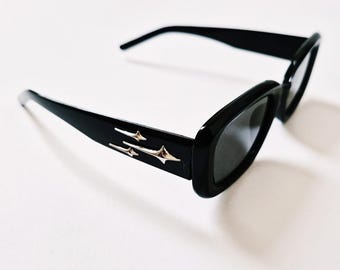 Vintage Unisex Y2K Style Black Square Small Framed Sunglasses / Y2K Sunglasses / Festival Sunglasses / Summer Sunglasses