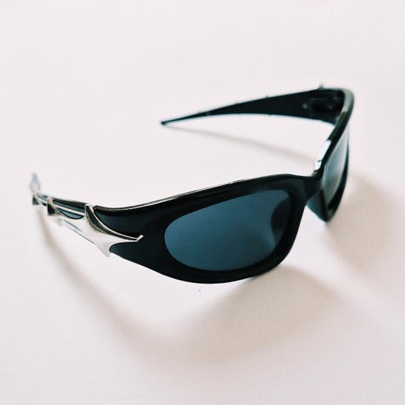 Vintage Unisex Y2K Style Silver Black Monster Sports Wrap Around