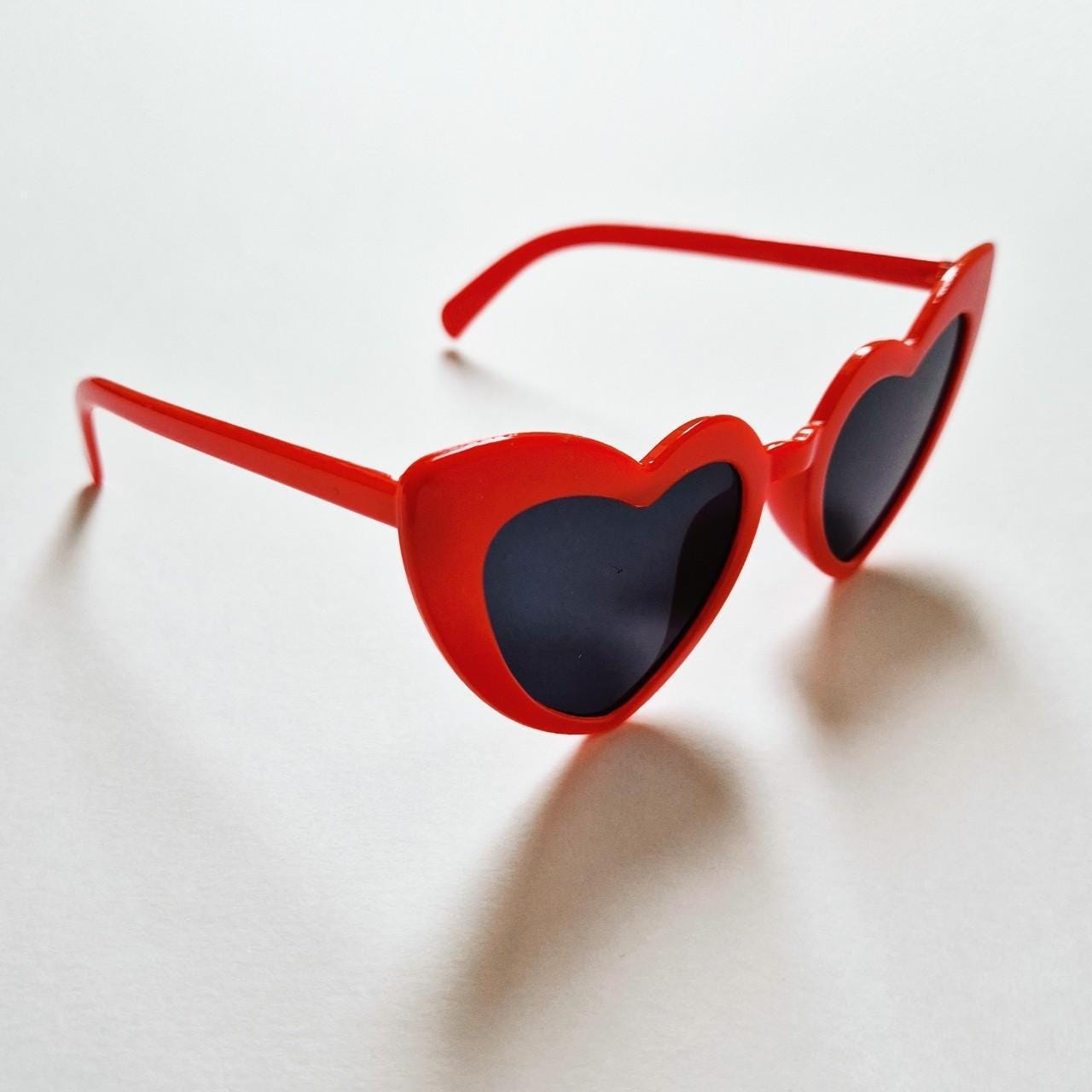 Y2K New Red Heart Shaped Sunglasses / Heart Sunglasses  display picture 3