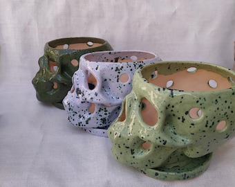 Maceta para orquídeas con agujeros para raíces / Maceta hecha a mano con forma de calavera humana