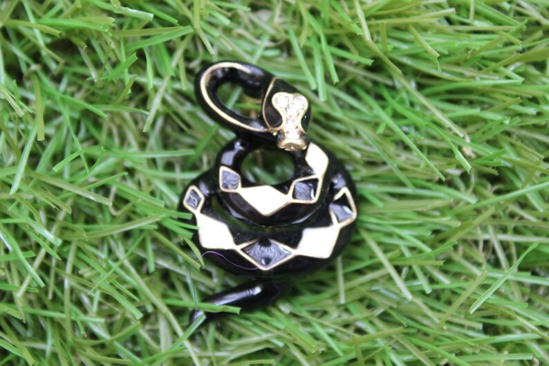 Black Snake Brooch Pin Breast Pin Fashion Metal Brooch Badge Jewelry image 2