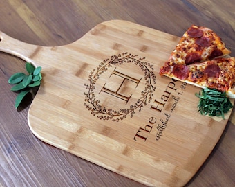 Personalized Pizza Peel, Custom Pizza Peel, Engraved Wood Pizza Peel, Housewarming Gifts, Christmas Gifts, Pizza Lovers --PZ-WOOD-Harpers