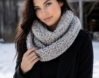 Knitting Pattern for Chunky Knit Infinity Scarf | Laine Scarf (PDF). Instant Download.