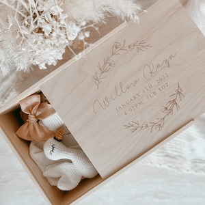 Personalized Baby Gift Keepsake Box - Custom Baby Gift - Memory Box - Newborn Baby - Mom To Be - Baby Name - Baby Shower