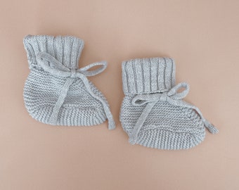 Periwinkle Blue Chunky Knit Booties - Newborn-6M - Baby Socks - Baby Announcement Outfit - Heirloom Knit Clothing - Baby Boy - Baby Girl