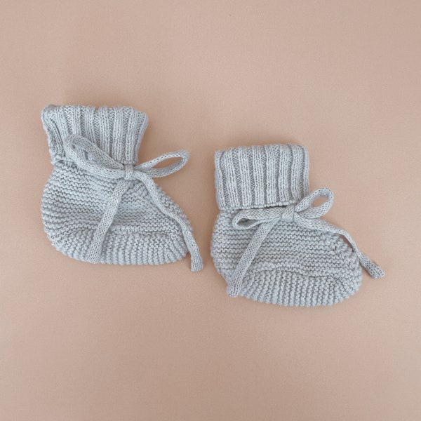 Periwinkle Blue Chunky Knit Booties - Newborn-6M - Baby Socks - Baby Announcement Outfit - Heirloom Knit Clothing - Baby Boy - Baby Girl