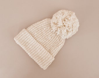 Honey Chunky Knit Beanie - NB to 12months - Baby first outfit - Photoshoot - Cream colour romper