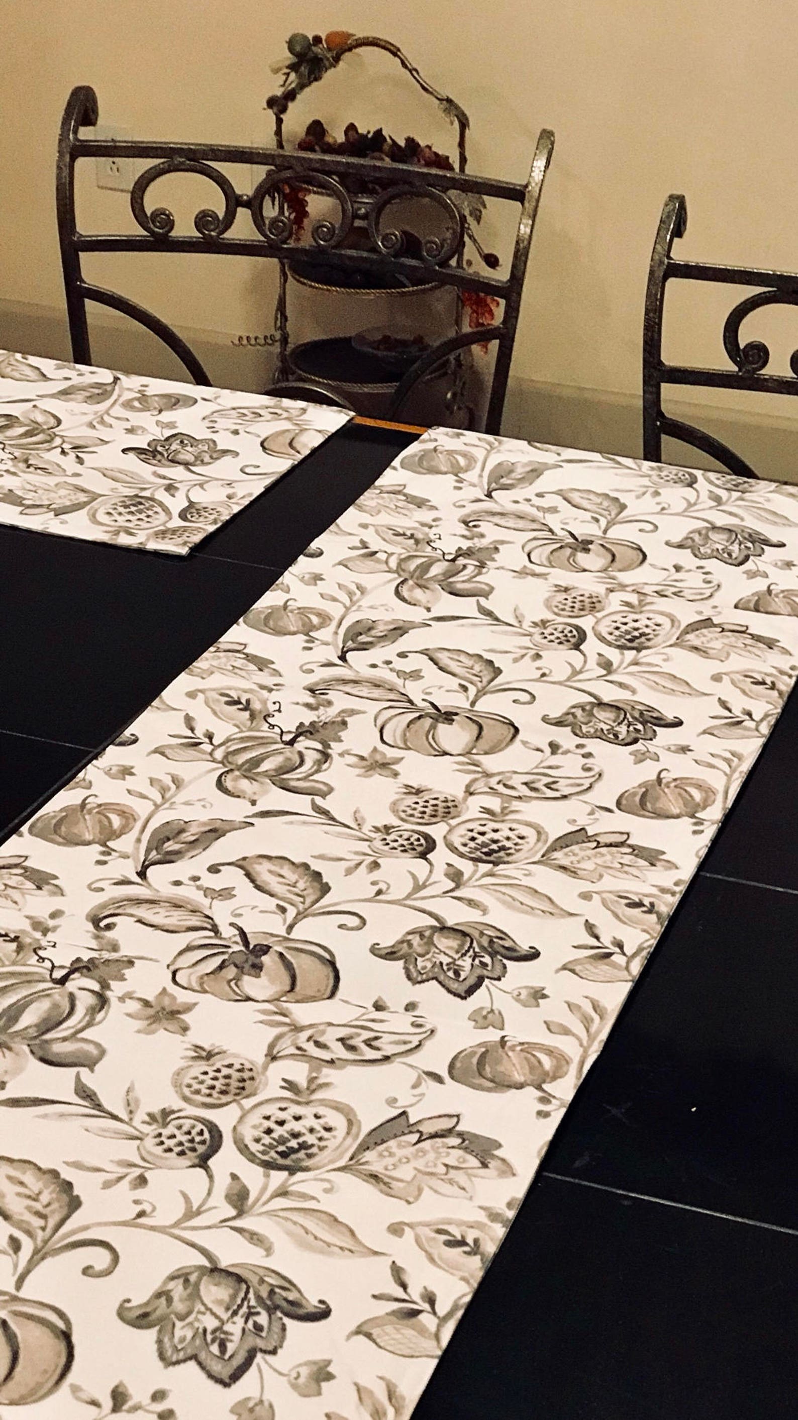 Beautiful Festive Table Runner and 8 Matching Placemats. Etsy