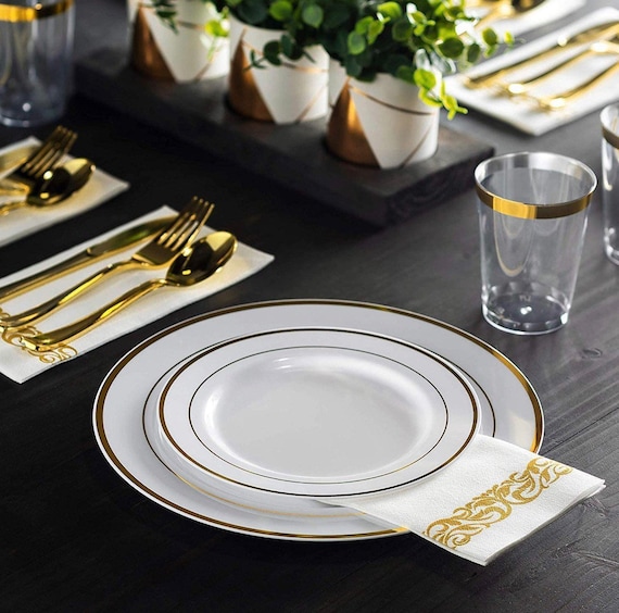 10.5 Disposable Fancy White Plastic Dinner Plates Gold Rim