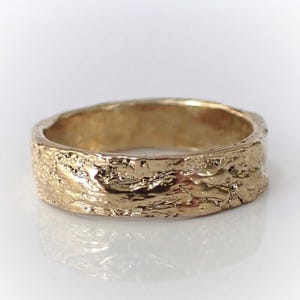 Driftwood • Men&#39;s Textured 14k Gold Tree Bark Wedding Ring