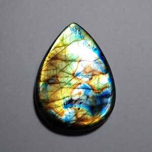 Cabochon di Labradorite Viola, Cabochon a Forma di Pera, Cabochon di Spettrolite, Cristallo multi labradorite, Labradorite per avvolgimento del filo, 51 MM