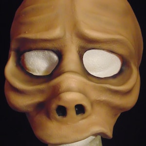 Twilight Zone Eye of the Beholder Nurse Mask